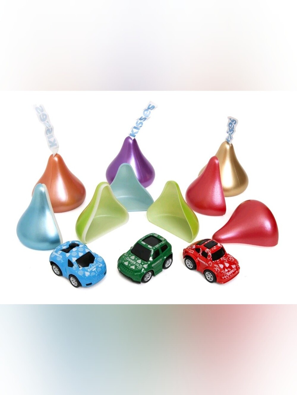 Hershey’s KISSES Candy Capsule Mini Die-Cast Pull-Back Toy Car
